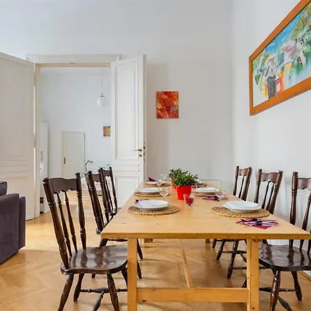 Berchtold Palace - Spacious, Bright, - Ac * Budapest