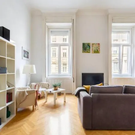 Berchtold Palace - Spacious, Bright, - Ac Budapeşte