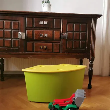 Berchtold Palace - Spacious, Bright, - Ac Daire *