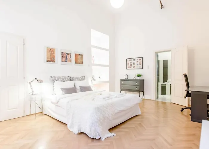 Berchtold Palace - Spacious, Bright, - Ac * Budapesta