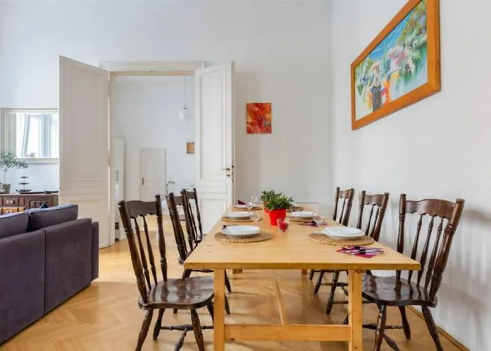Berchtold Palace - Spacious, Bright, - Ac * Budapest