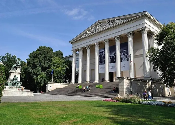 Berchtold Palace - Spacious, Bright, - Ac * Budapest