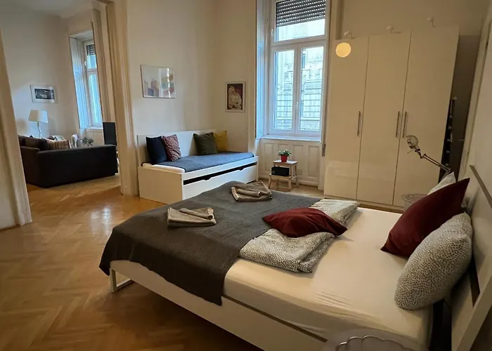 Berchtold Palace - Spacious, Bright, - Ac Apartmán Budapešť