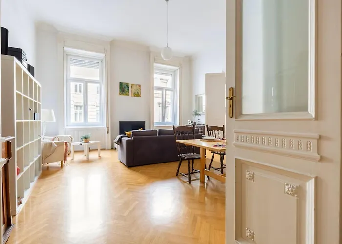 Berchtold Palace - Spacious, Bright, - Ac Budapešť